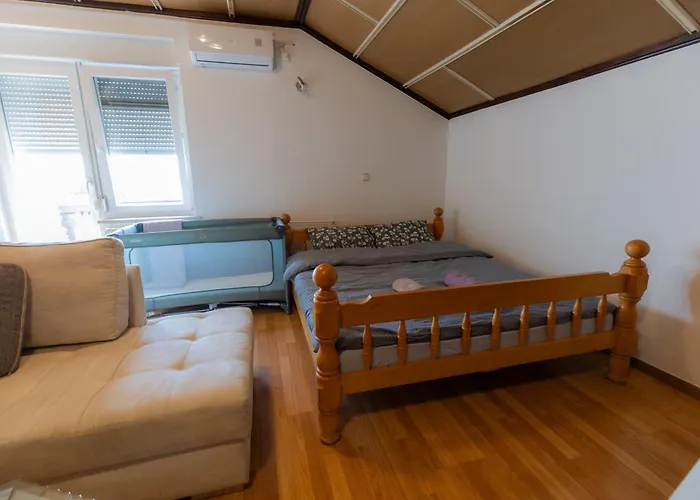 Kozarje Πανσιόν Λιουμπλιάνα