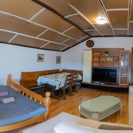 Kozarje Guest house *